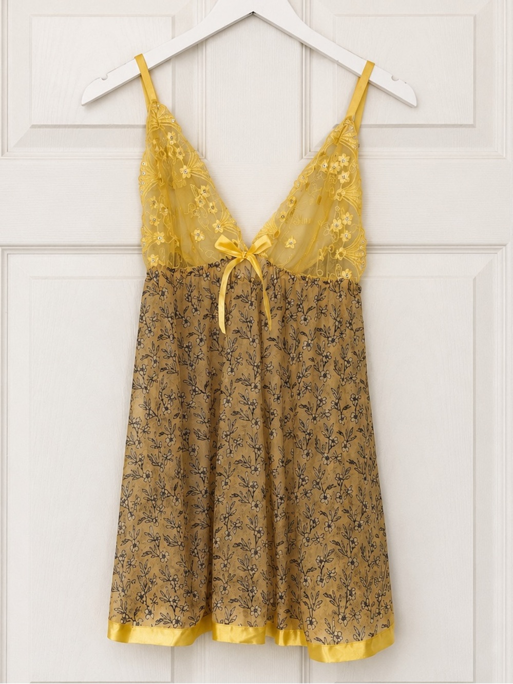 Vintage yellow floral lace babydoll chemise nightgown lingerie slip Y2K sheer